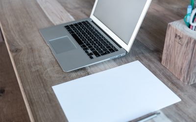 Praktikum a maximumon: mi mindenre jó egy univerzális laptoptartó?